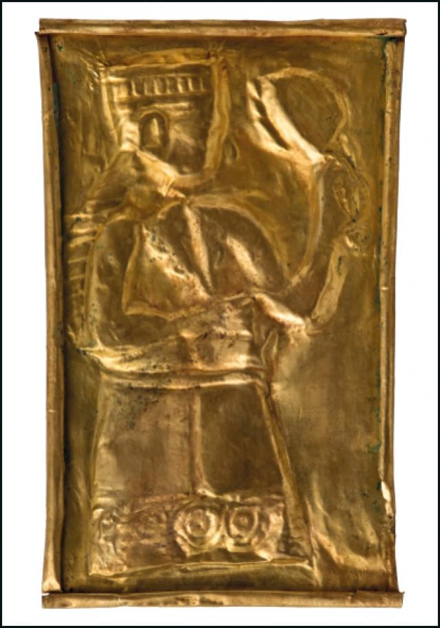 Vrouwelijke figuur op gouden plaque, Rijksmuseum van Oudheden